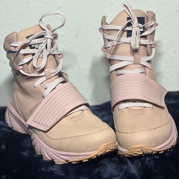 The North Face Pink Leather boots - Picture 4 of 4